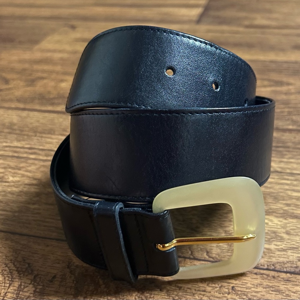 Mondi Black Leather Belt with Ivory Buckle and Gold-Tone Pin